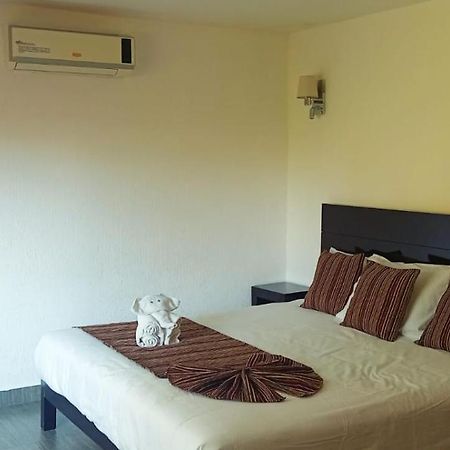 מורליה Hotel Punta Galeria מראה חיצוני תמונה