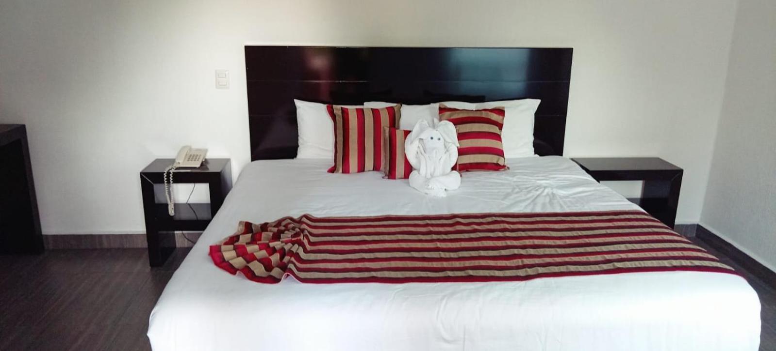 מורליה Hotel Punta Galeria מראה חיצוני תמונה